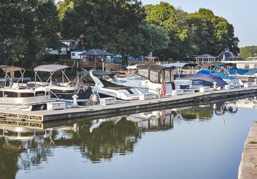 Are there any restaurants on lake norman north carolina?
