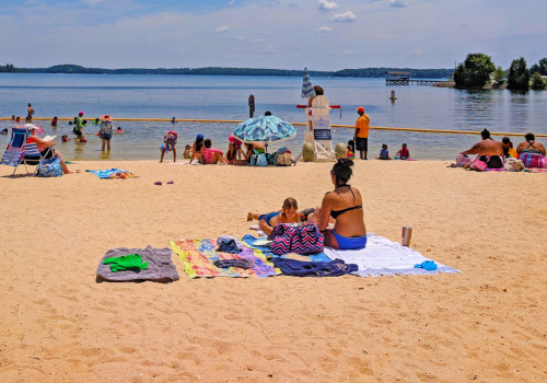 Are there any public beaches on lake norman north carolina?